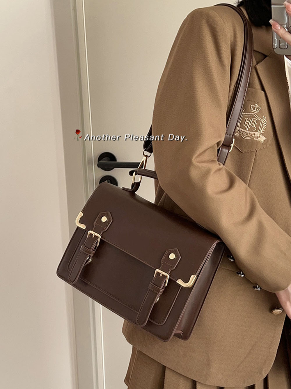 Hot Sale PU Leather Uniform Ba - огляд і ціна Women Bags For Sale
