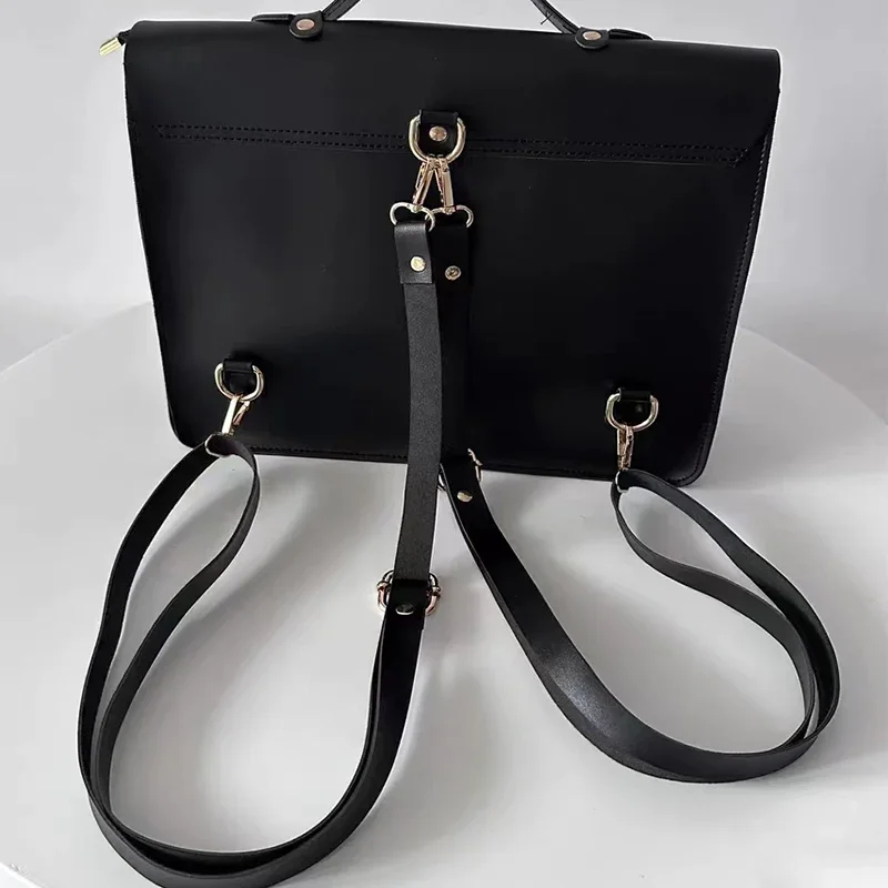 2026 Wednes­Day Backpack Small - огляд і ціна Doctor Bag Leather