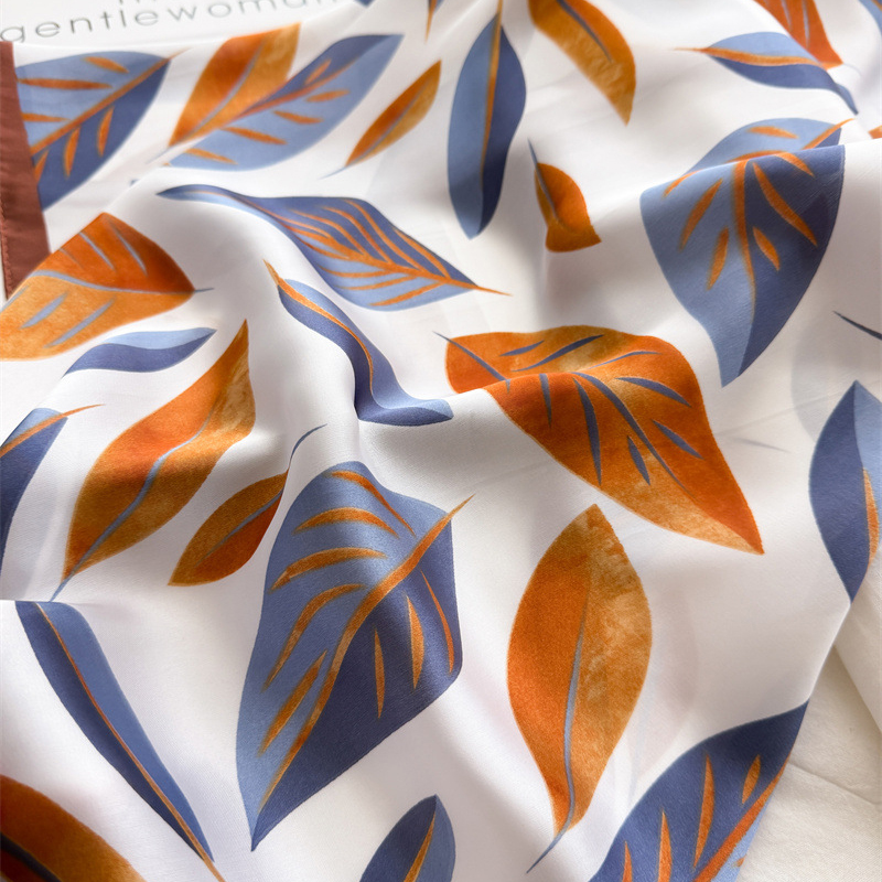 Luxury Brand Print 70cm Square - огляд і ціна Women Bags Brands