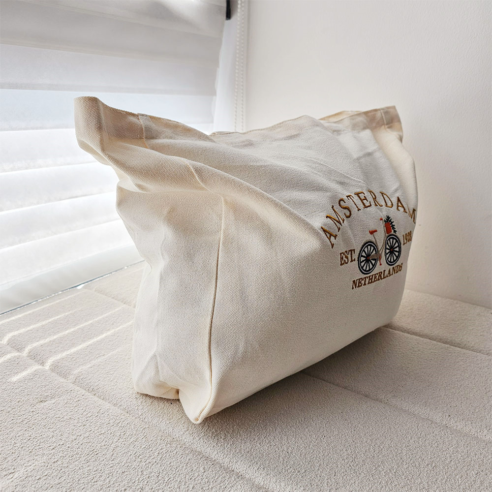 Amsterdam Netherlands Vintage  - огляд і ціна Women Bags Ck